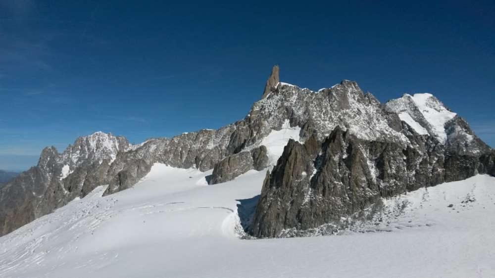 Il Mughetto Apartamento Aosta Exterior foto